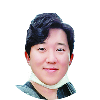 동해항 3단계 방파호안(1공구) 축조공사 현장 김형진 책임 동해항 3단계 방파호안(1공구) 축조공사 현장 김형진 책임